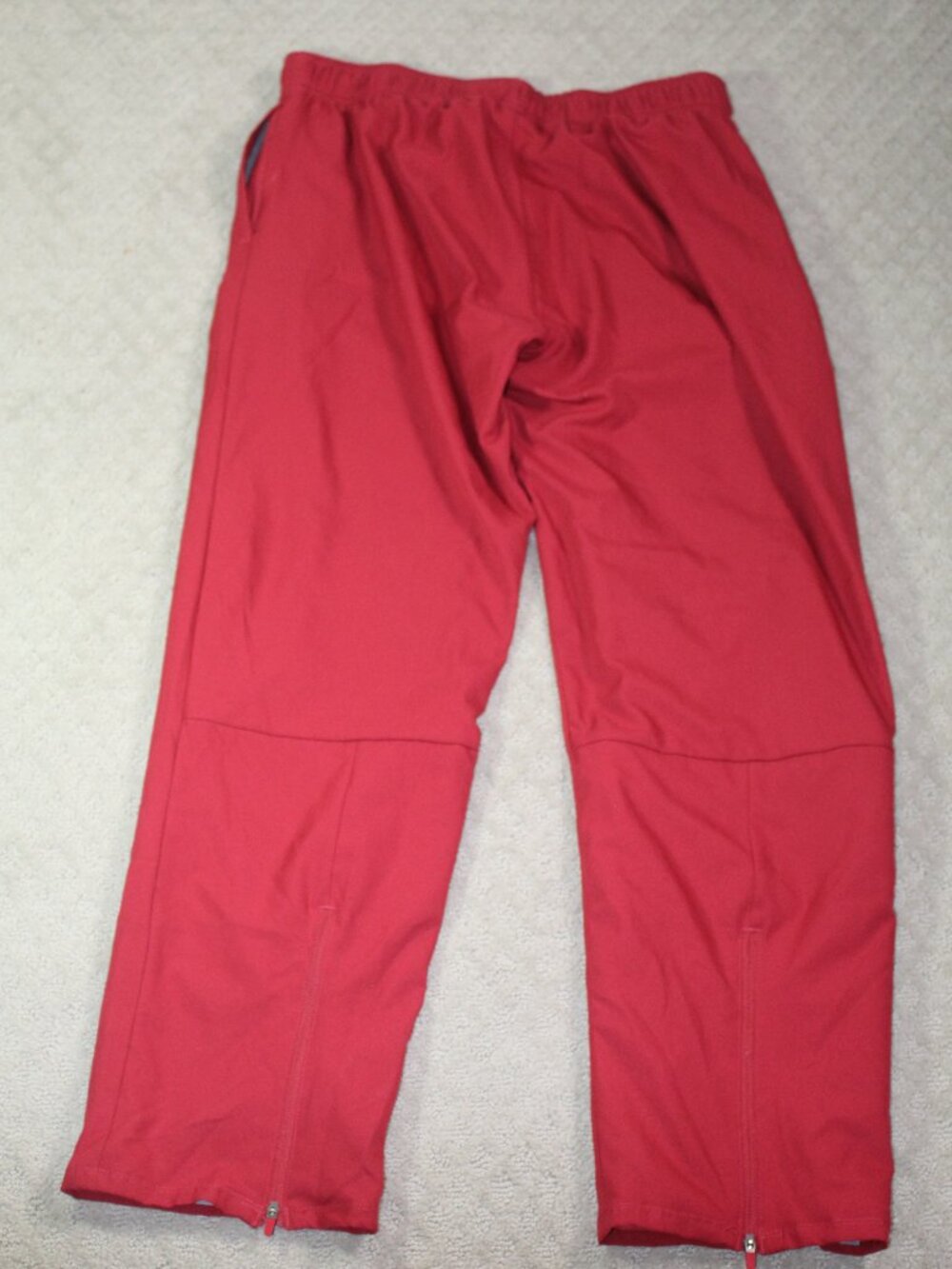 Nike Dri-Fit Size M Red Razorback Patch Track Pants - Picture 2 of 9